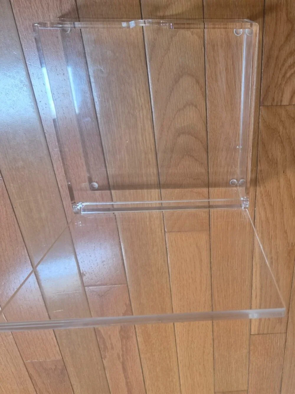 N/A clear acrylic